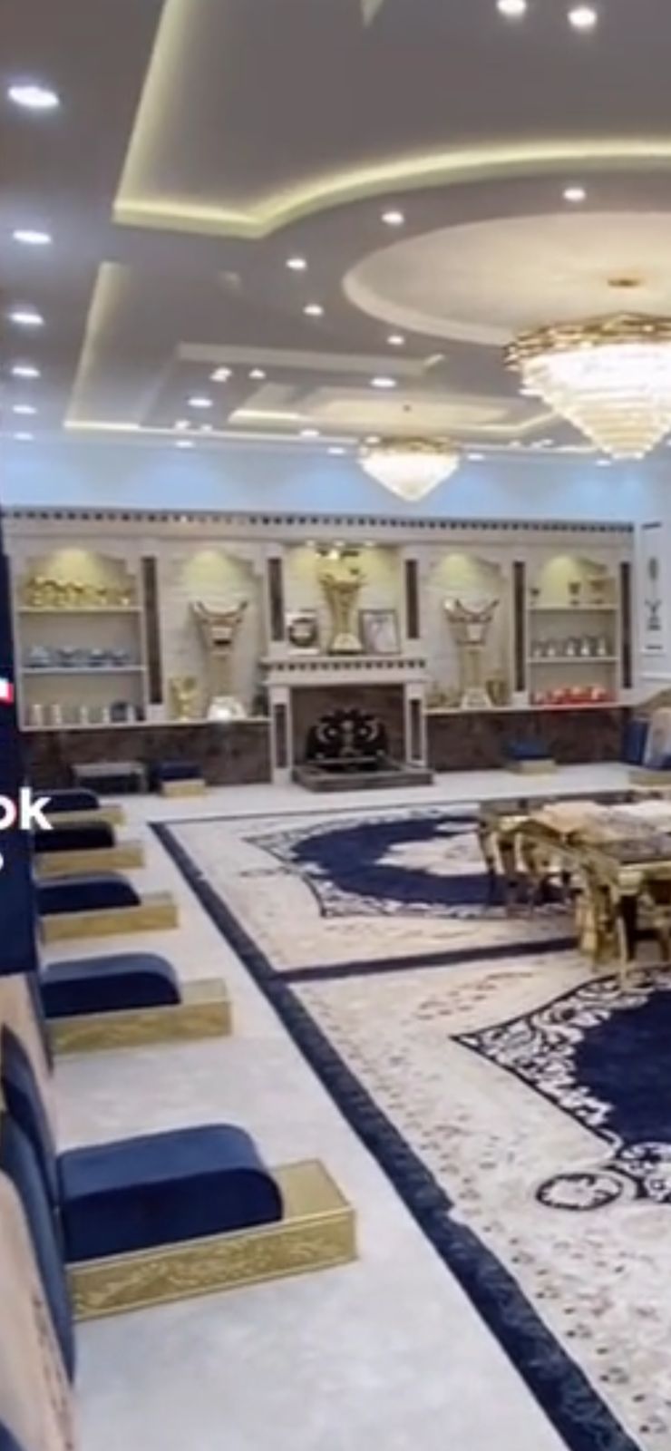 خيام وقرميد خميس مشيط