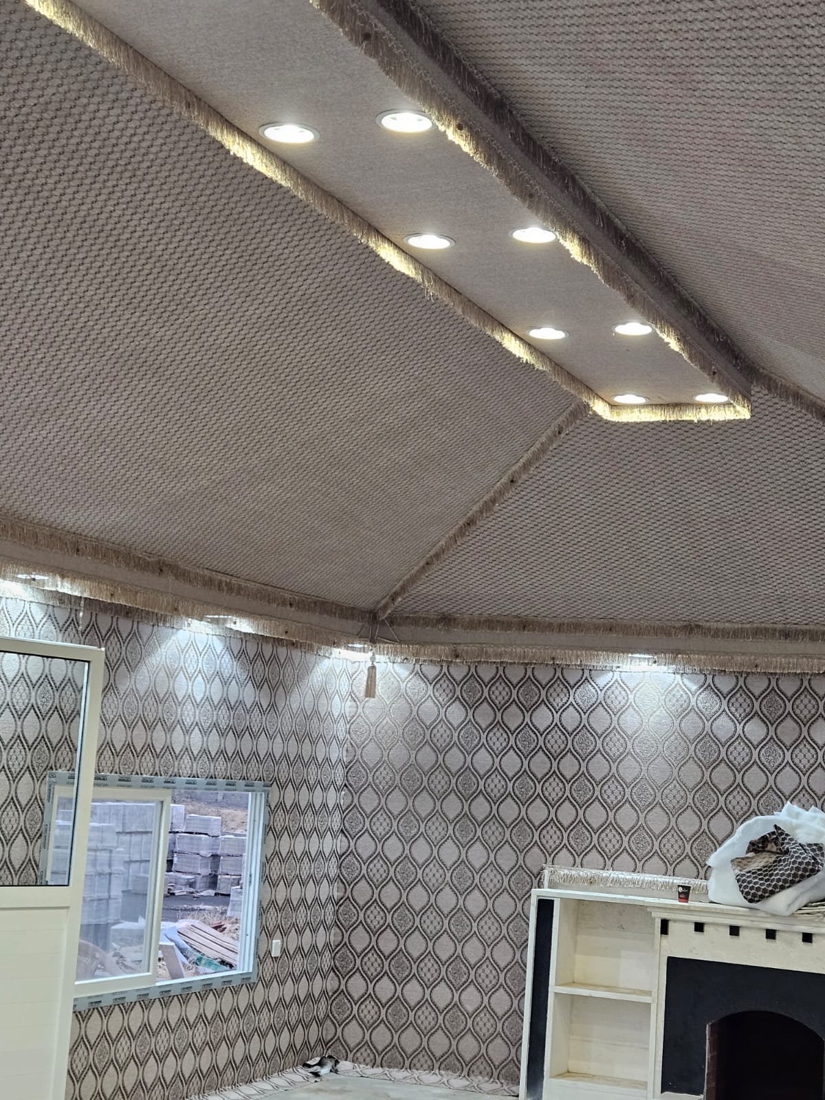 خيام وقرميد خميس مشيط
