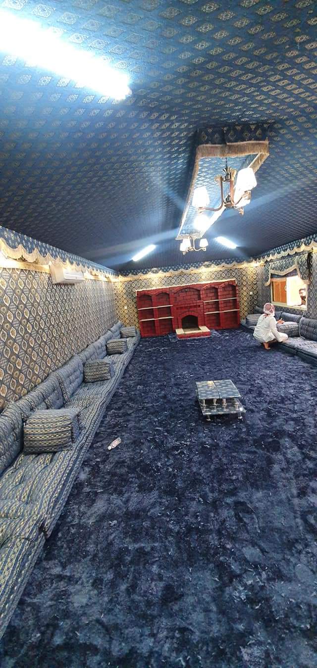 خيام وقرميد خميس مشيط